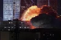 イスラエルがイランを攻撃した理由、今後の注目ポイント－QuickTake - Bloomberg